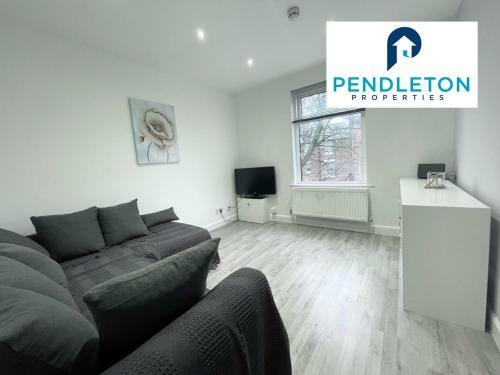 2 Bed Apartment For Contractor & Leisure Stays