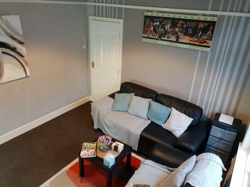 Hostal Preston Stocks Road Serviced House