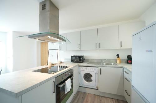 A Stylish Apartment With Parking In Preston