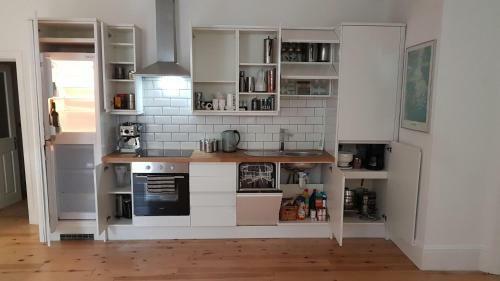 Apartment At 5 Victoria Parade