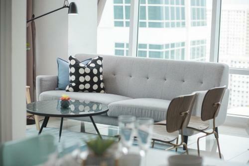 Maritime Suite Apartment By Dwell