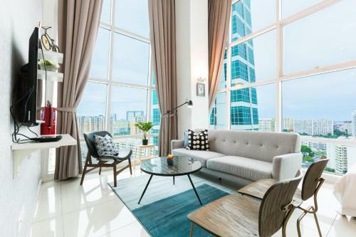 Maritime Suite Apartment By Dwell