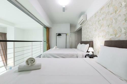 Maritime Suite Apartment By Dwell