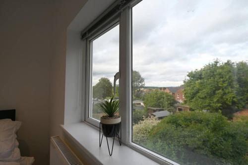 Modern 'serviced Apartment' Sleeps 4