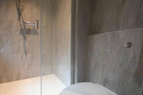 Modern 'serviced Apartment' Sleeps 4