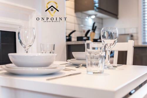 Onpoint -fresh Apartments With Parking!