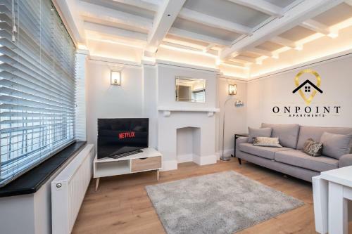 Onpoint -fresh Apartments With Parking!