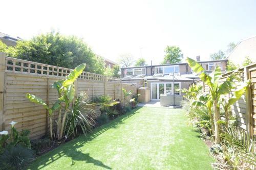 Richmond Riverside Villas