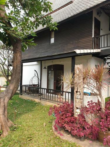 Wiang Dhara Villa Chiang Mai