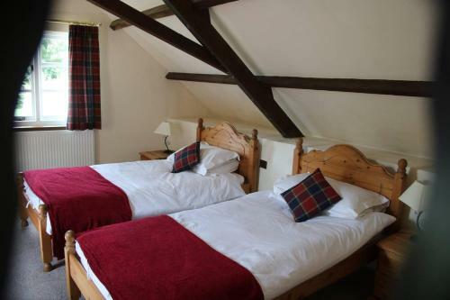 Lower Whitsleigh Farm Cottage