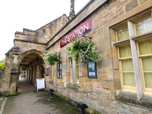 Bridgedown House