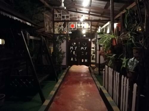 Hostal Mykampung Chalet