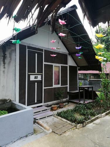 Hostal Mykampung Chalet