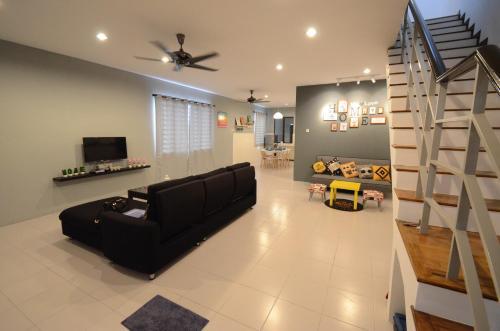 Decozy Homestay (14pax++)