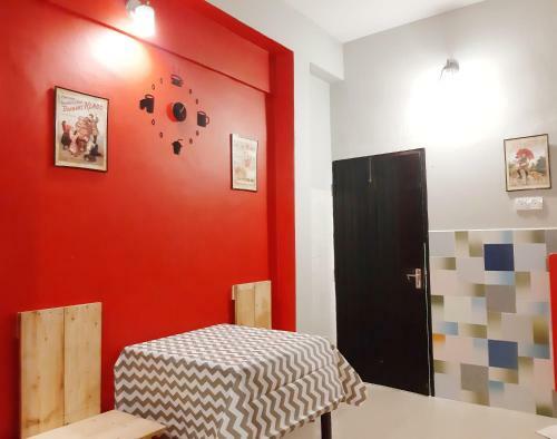 Hostal G East Homestay