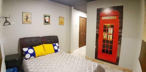 Hostal G East Homestay