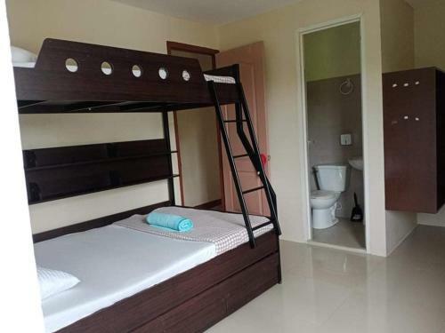 Private Villa W/pool, Wifi, Videoke & Kitchen Access