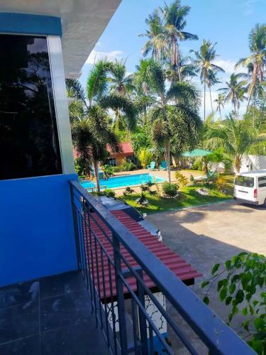 Private Villa W/pool, Wifi, Videoke & Kitchen Access
