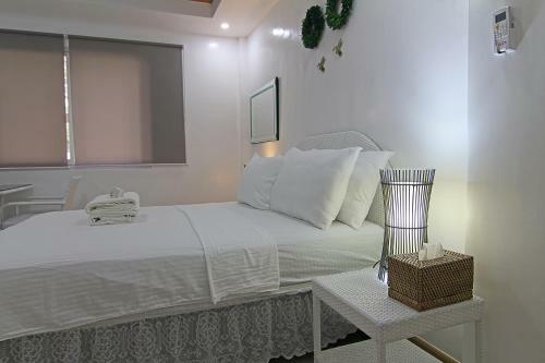 Bed & Breakfast Madison Garden And Residences