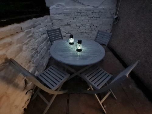 Old Post Office - Hot Tub, Real Fire, Cumbrian Lakes Coastal Cottage