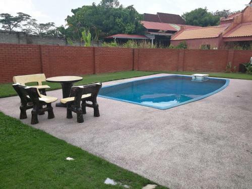 Villa With Private Swimming Pool