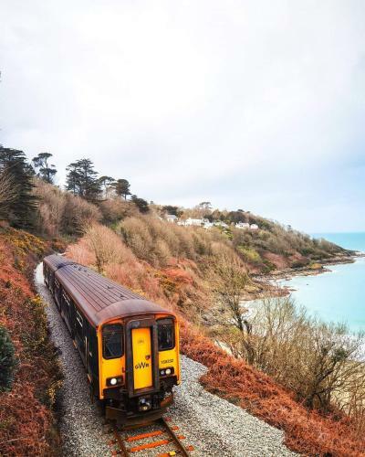 Anvil House, The Old Forge