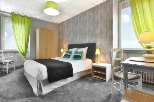 Hotel Logis H�tel Les Voyageurs