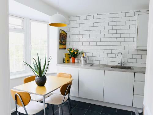 Pass The Keys A 70's Inspired 3 Bed Designer Home