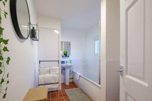 Apartamento Step Free Access Apt For 6 Parking 2 Mins Town