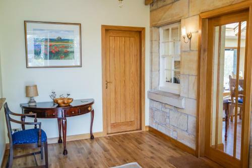 Bed & Breakfast Claremont Cottage