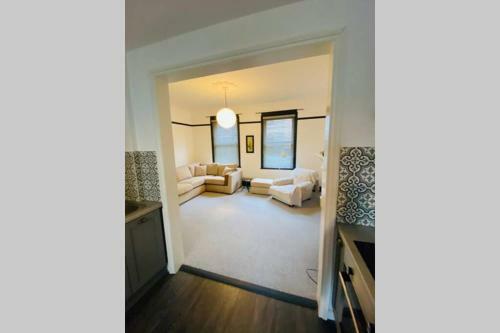 Beautiful First Floor Apartment In St Leonards
