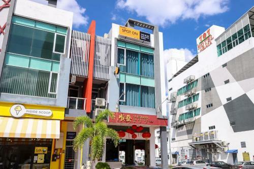Hotel Spot On 89956 The Blue Malacca