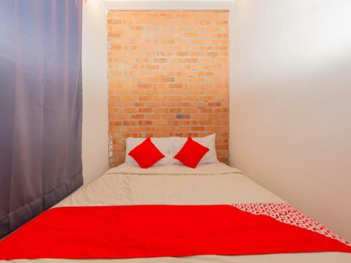 Oyo 44032 Zzz Hotel