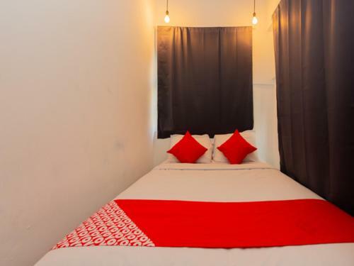 Oyo 44032 Zzz Hotel