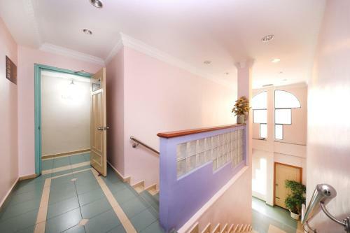 Oyo 764 Hotel Famous Inn