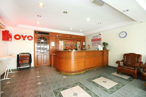 Oyo 764 Hotel Famous Inn