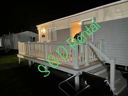 Summer Breeze Deluxe Caravan Rental