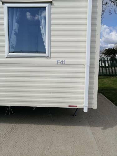 F 41 Hutleys Caravan Park