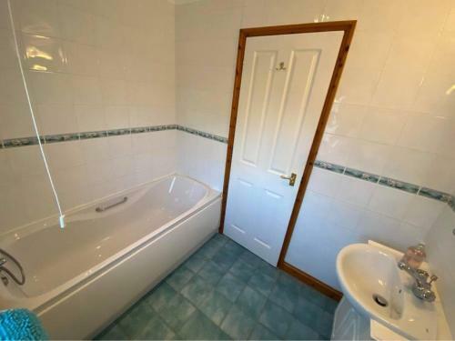The Meadows St Teath, 4 Bed Sleeps 7