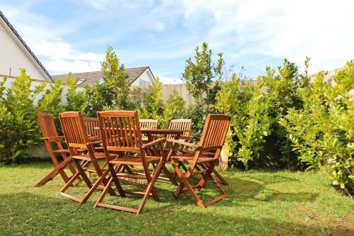 Spacious Holiday Home Near Several Sandy Beaches