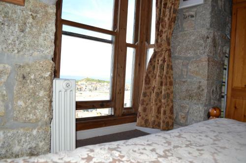 Apartment 3, Huer's Watch, Pednolver