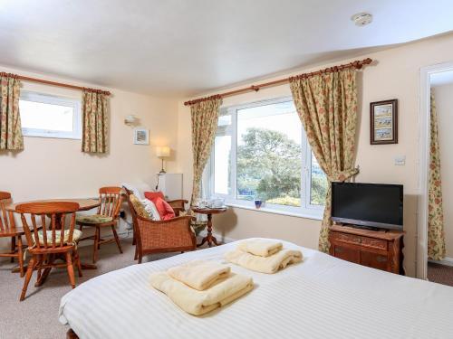 Sunrise, 8 Melbury