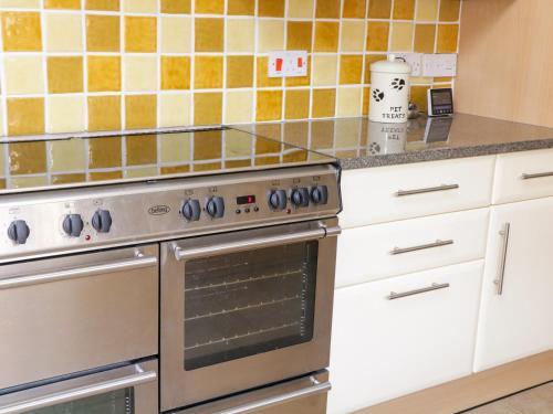 1 Orchard Cottages, Salcombe