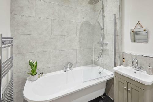 Apartamento Host & Stay - Licence To Chill