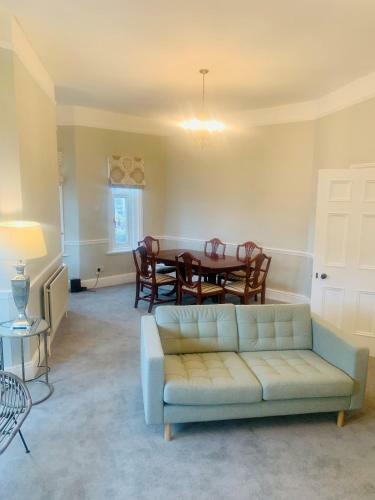 3 Bedroom Apartment Town Centre Saltburn.