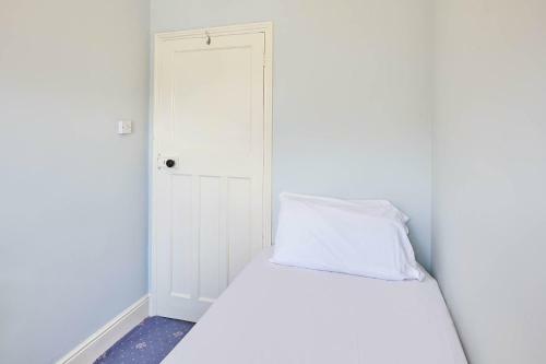 Host & Stay - Edwardian Seaside Town House