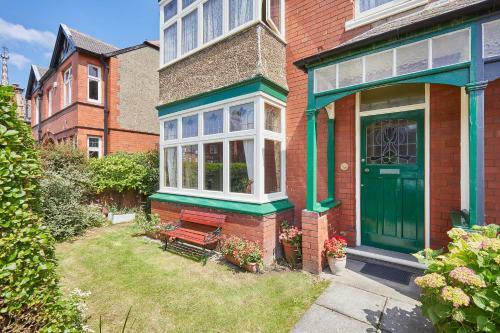 Host & Stay - Edwardian Seaside Town House