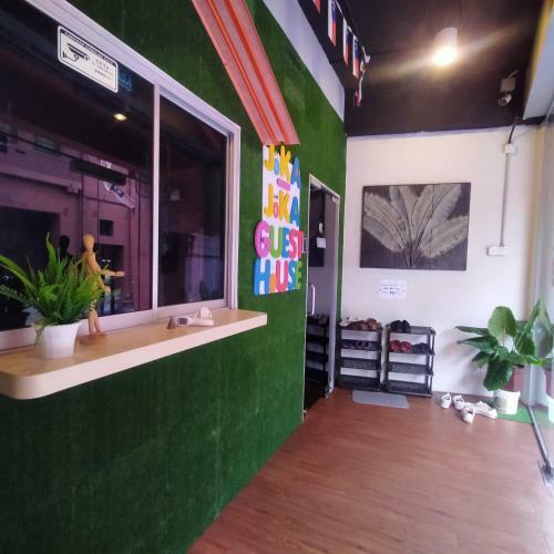 Hostal Joka-joka Guesthouse