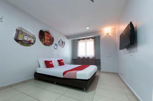 Oyo 90254 D Anugerah Hotel