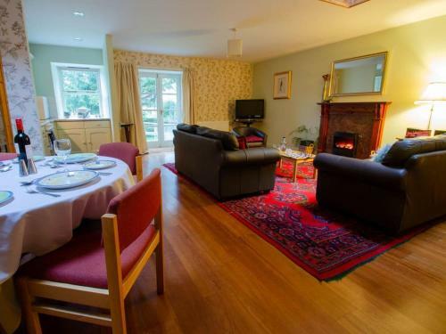 Waterside Cottage - Uk7171